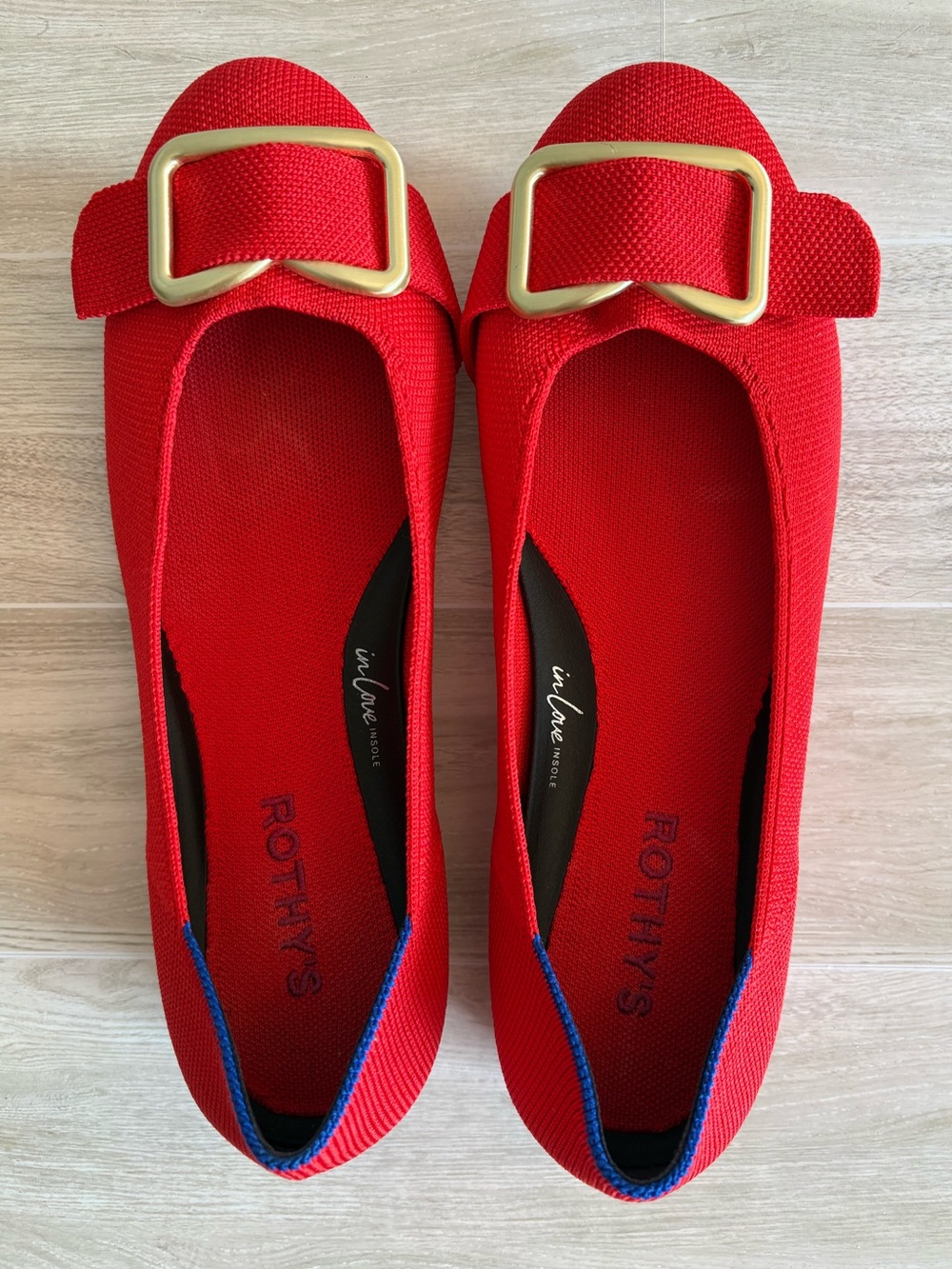 Rothy's Red The Emblem Ballet Flats Size 8 Gold Buckles EUC Business Casual Chic - Picture 2 of 8
